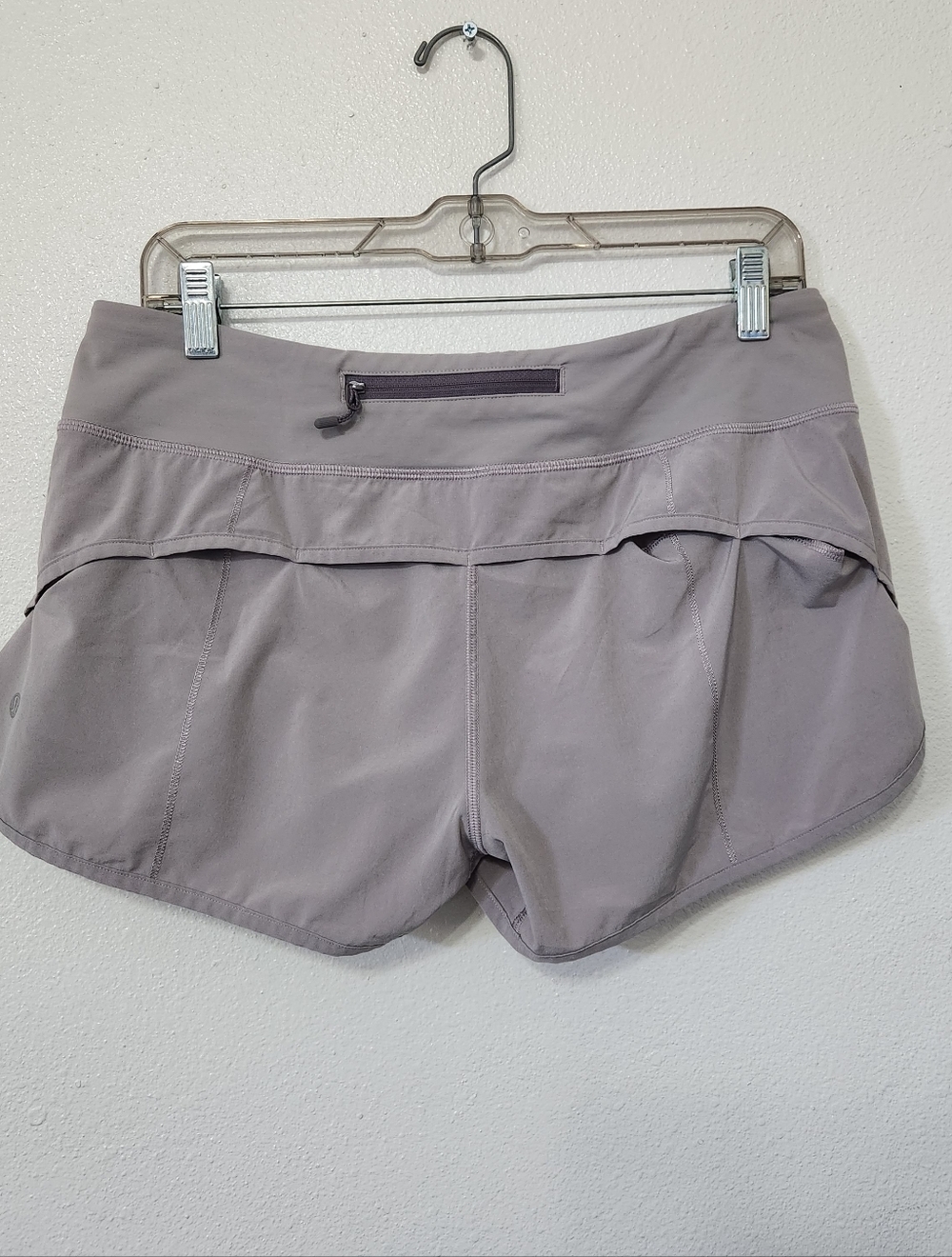 Lululemon Speed Shorts - Picture 5 of 11